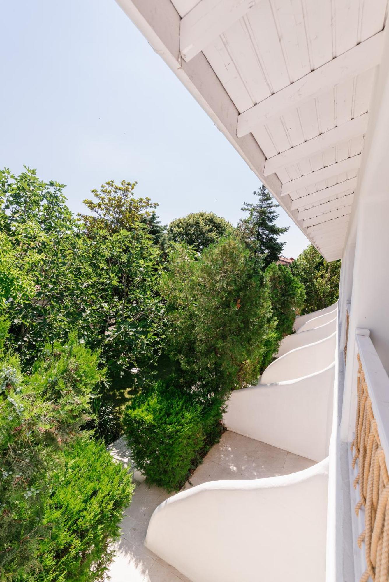 Friends Family Hotel Lozenets Εξωτερικό φωτογραφία