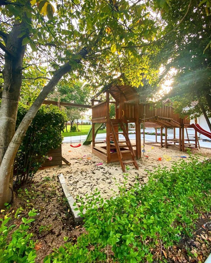 Friends Family Hotel Lozenets Εξωτερικό φωτογραφία