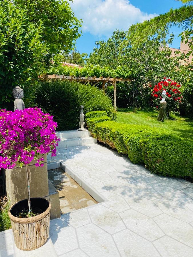 Friends Family Hotel Lozenets Εξωτερικό φωτογραφία